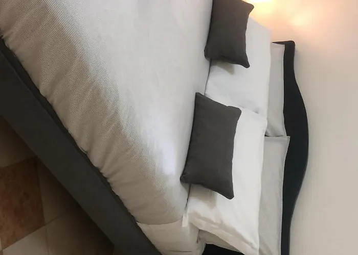 Maison Flores Deluxe Бари